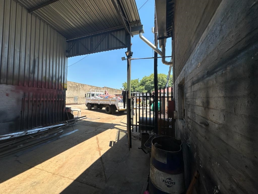 To Let commercial Property for Rent in Oos Einde North West